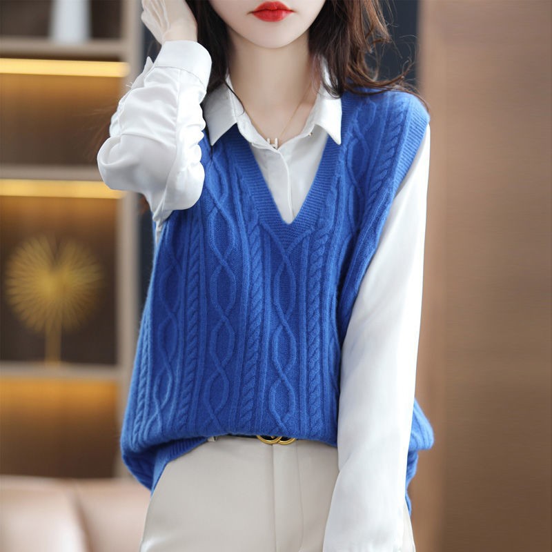 Loose solid color V-neck vest 26 01